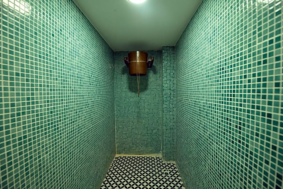 Nadir Business Hotel