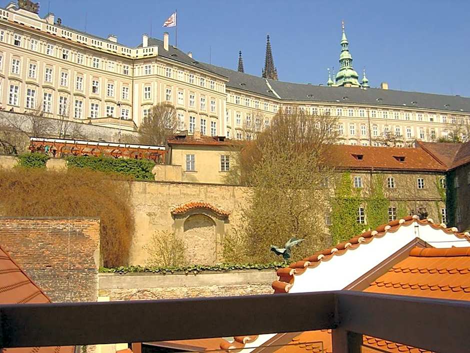 The Golden Wheel Boutique Hotel