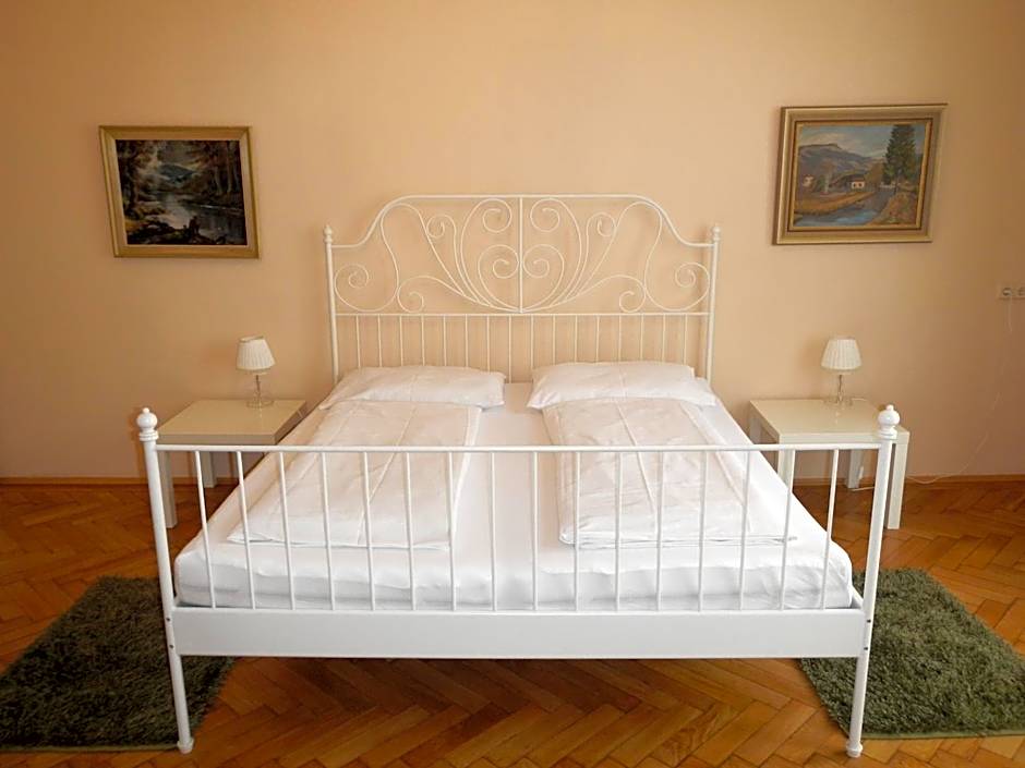 Pension Pharmador