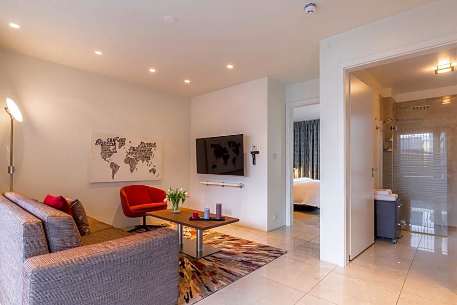 Black Pearl Apartment Hotel