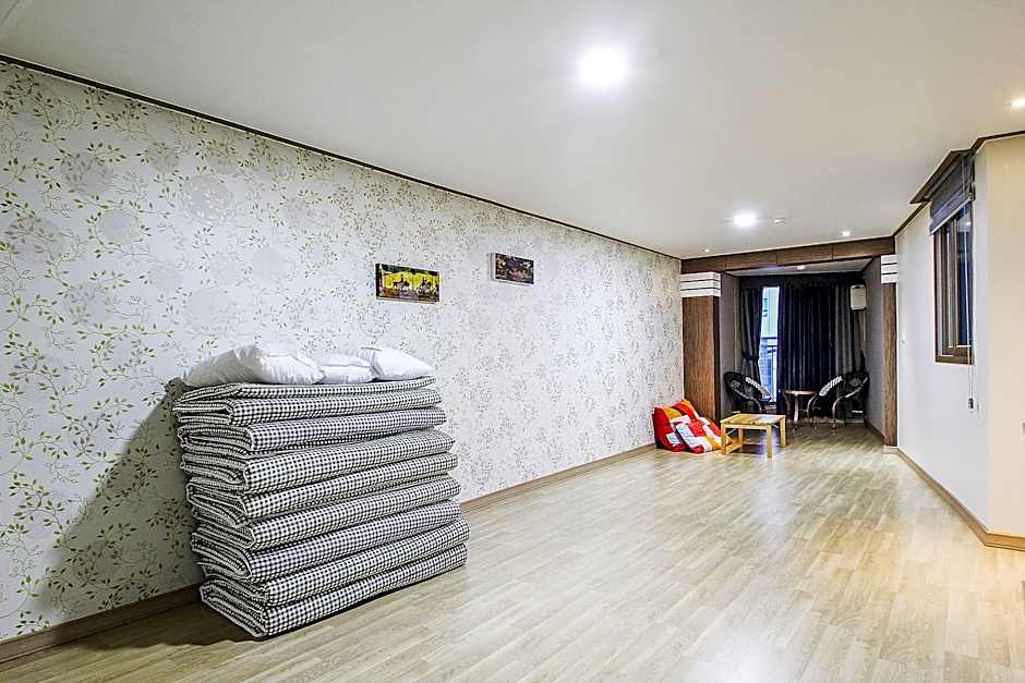 Dorcas Tourist Hostel