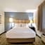 Sonesta Simply Suites Hampton