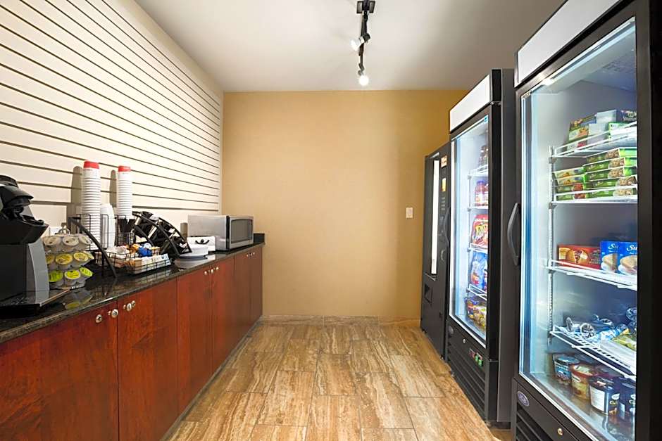 Ramada by Wyndham Edson