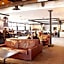 Invermere Inn & Suites