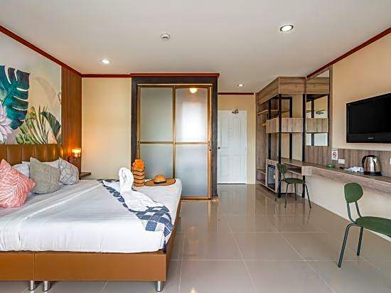 Outdoor Inn Kata Hotel