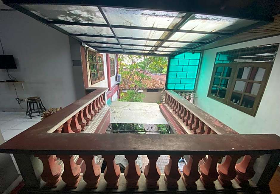 Hotel Candra Adigraha