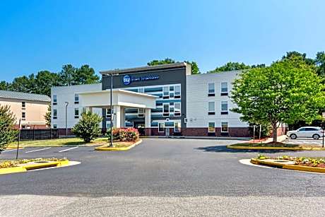 Best Western Doswell Hotel