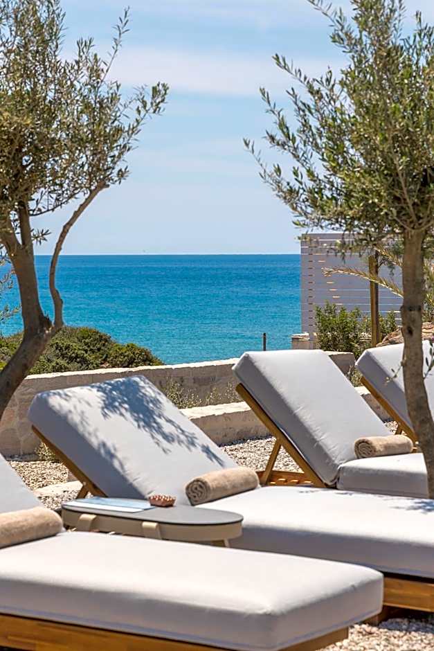 Golden Milos Beach Ηouse by Domotel