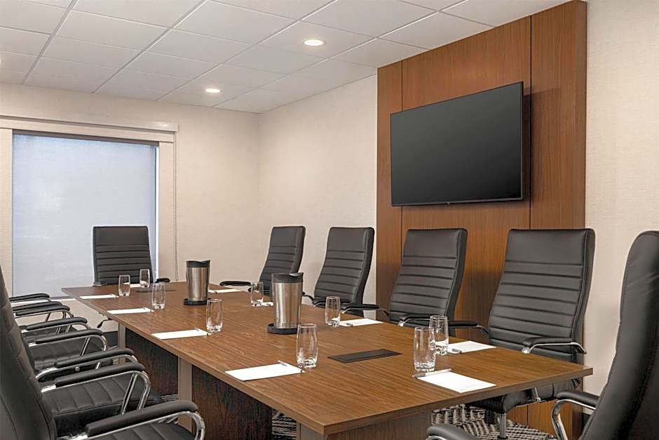 Hampton Inn and Suites by Hilton Windsor
