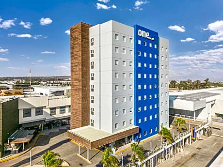 One Guadalajara Periferico Norte