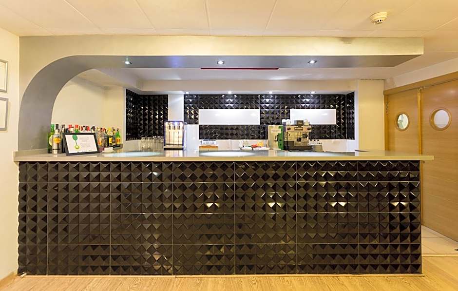 Sercotel Familia Conde