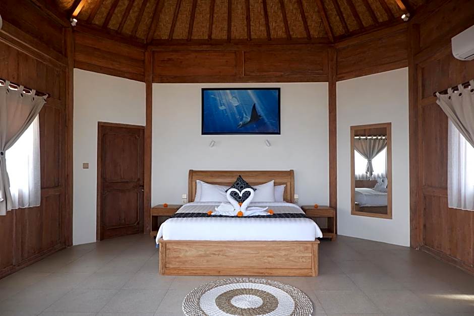 Blue Harbor Beachfront Villas & Resto