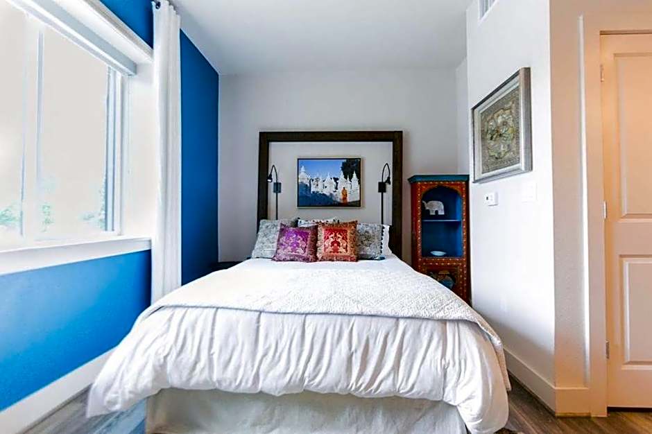 The Bishop Arts Hotel by Qresorts