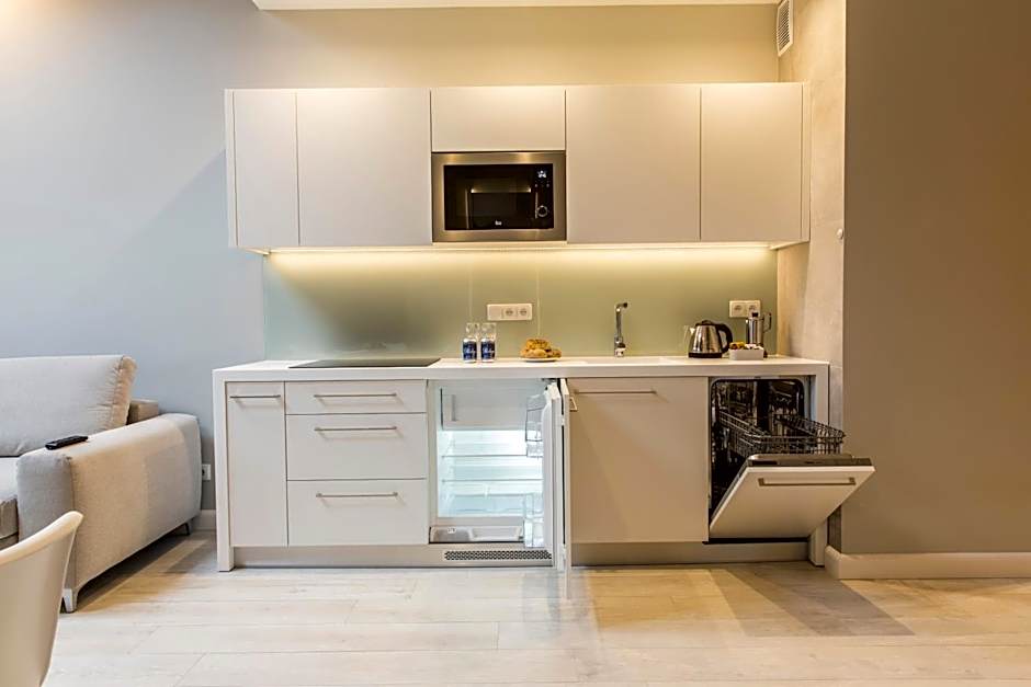 Royal Hill Residence