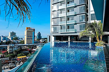 G Residence Sky Suite