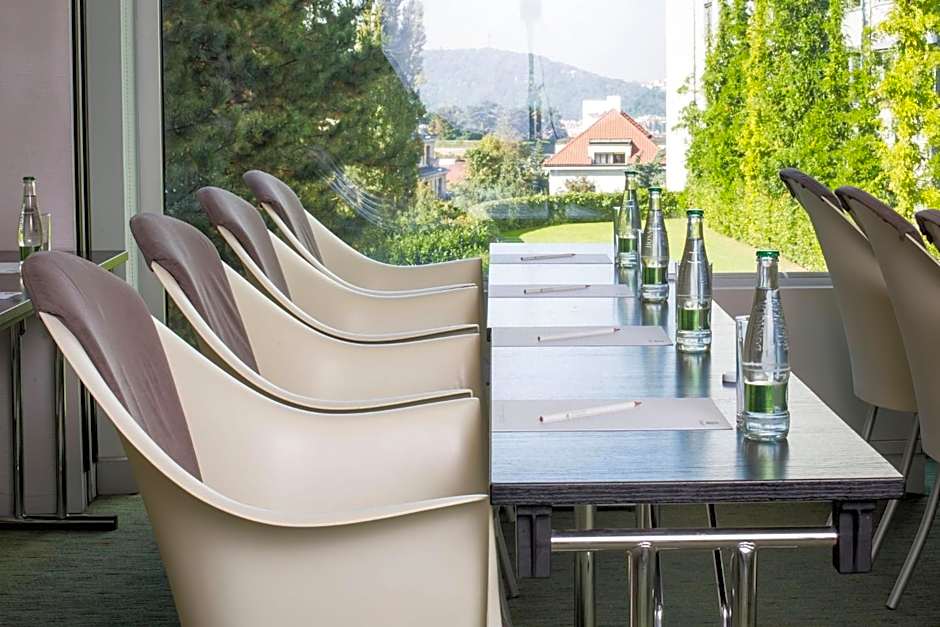 Holiday Inn Prague Congress Centre By IHG