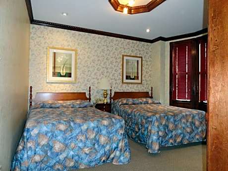Double Room with Two Double Beds and Private Bathroom