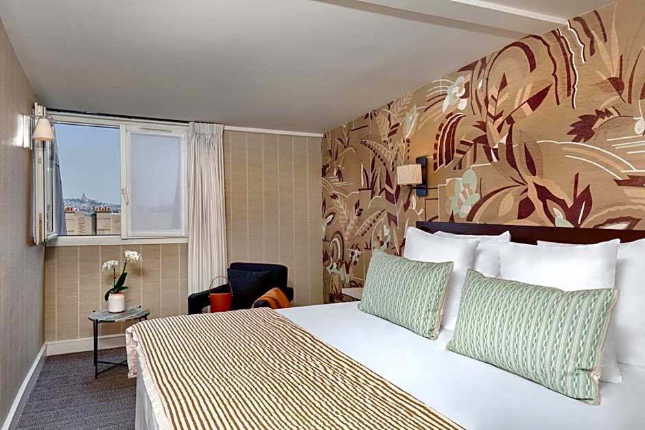 Photo 1 of 5 of Suite