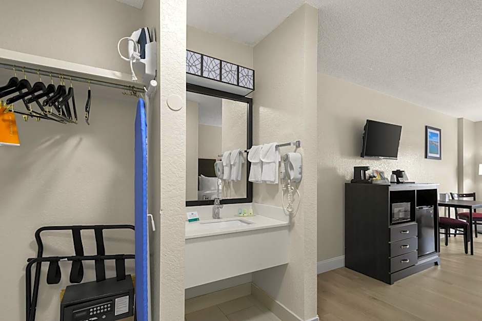 Quality Inn Sarasota I-75