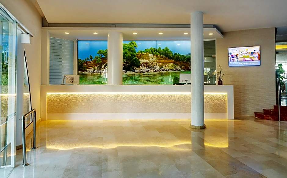 Aparthotel Fontanellas Playa