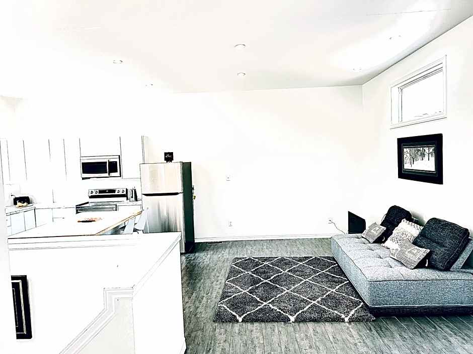LaVida Exclusive Guest House, Free Parking (Rm#2)