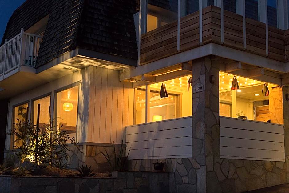 Cambria Beach Lodge