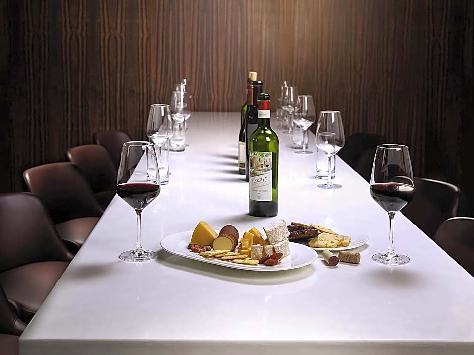 Novotel Ambassador Suwon Hotel
