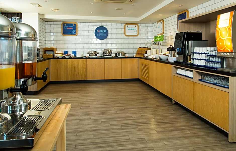 Holiday Inn Express Bath By IHG