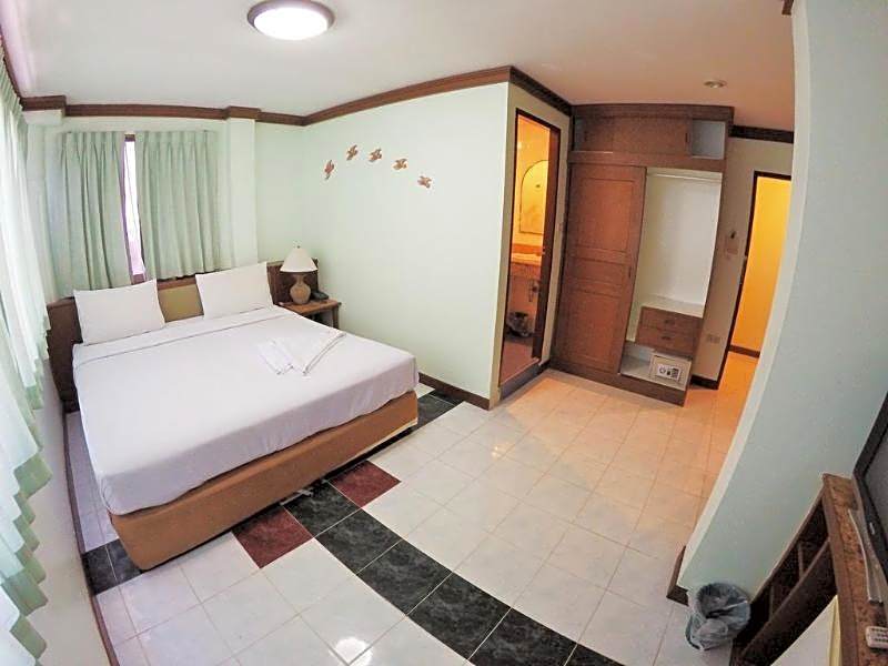 SEATEL Phuket, Patong Beach