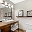 Country Inn & Suites by Radisson, West Bend, WI