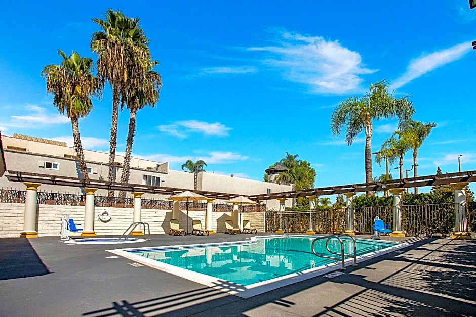 Photo 1 of 50 of Stanford Inn & Suites Anaheim