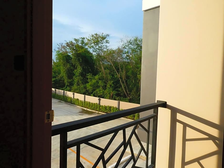 Heaven Hotel Chachoengsao
