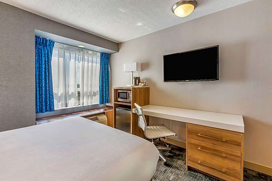 Microtel Inn & Suites by Wyndham Timmins