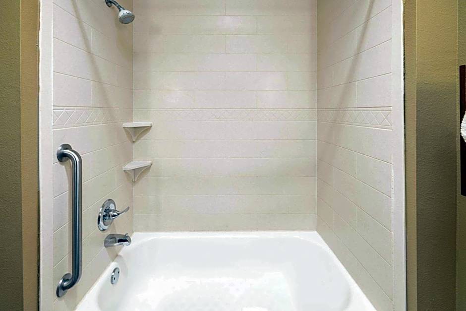 La Quinta Inn & Suites by Wyndham Boutte