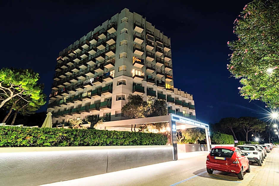 International Beach Hotel