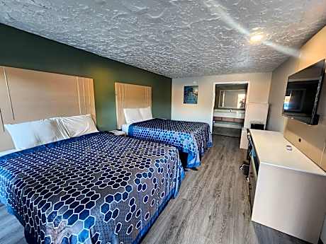 Queen Room with Two Queen Beds