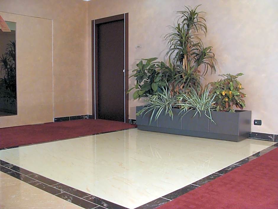 Groane Hotel Residence