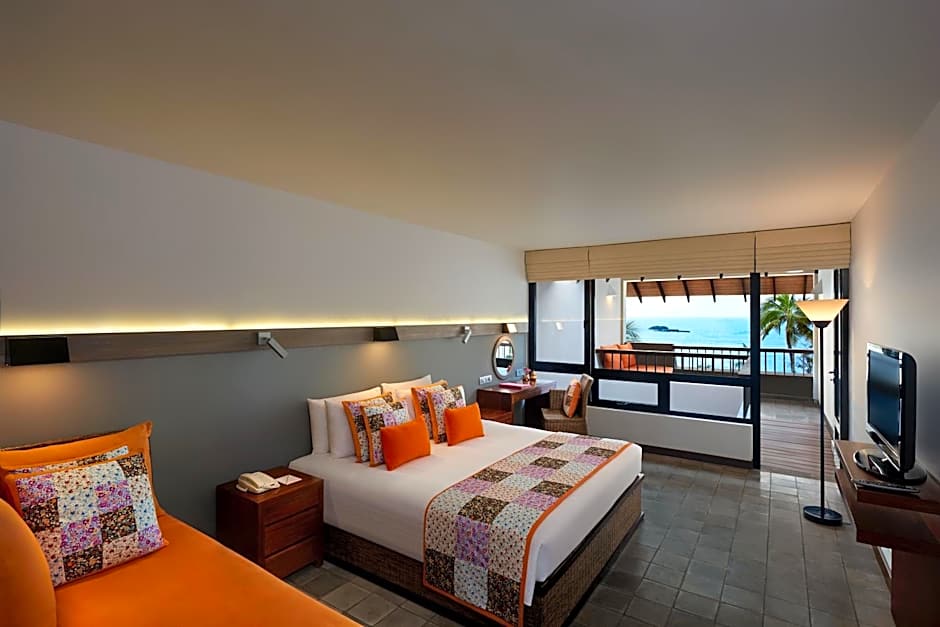 Photo 1 of 4 of Ocean 2 Beds, Balcony