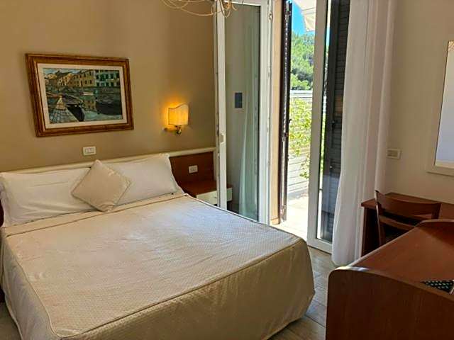 Hotel Tirreno