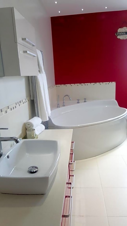 Haya Guest House – Oldbury