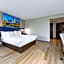 La Quinta Inn & Suites by Wyndham Dallas Dfw Airport North