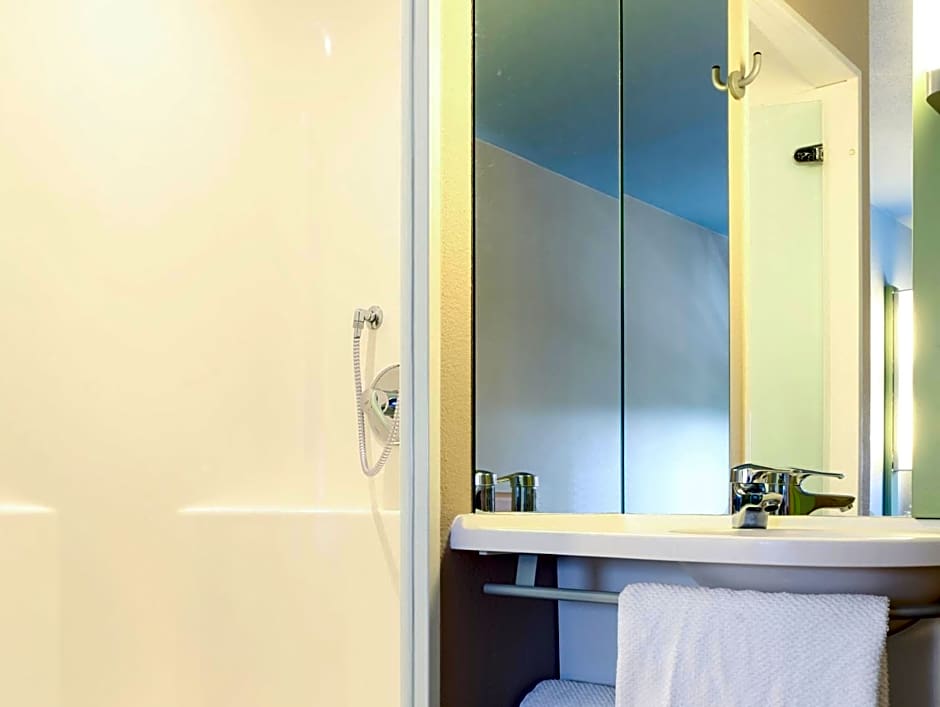 ibis budget Duisburg City am Innenhafen