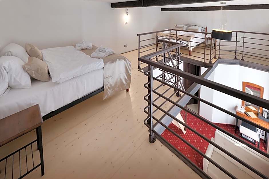 Zámek Wichterle - Hotel a pivní lázně