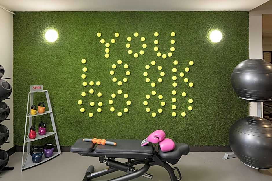 Moxy Memphis Downtown