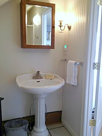 King Studio with Sofa Bed