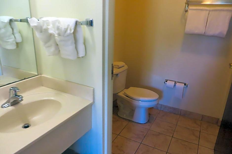 Hawthorn Extended Stay by Wyndham Seville