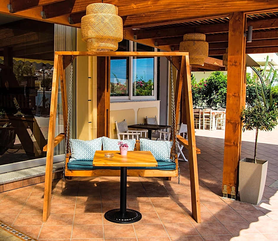 Theano Hotel