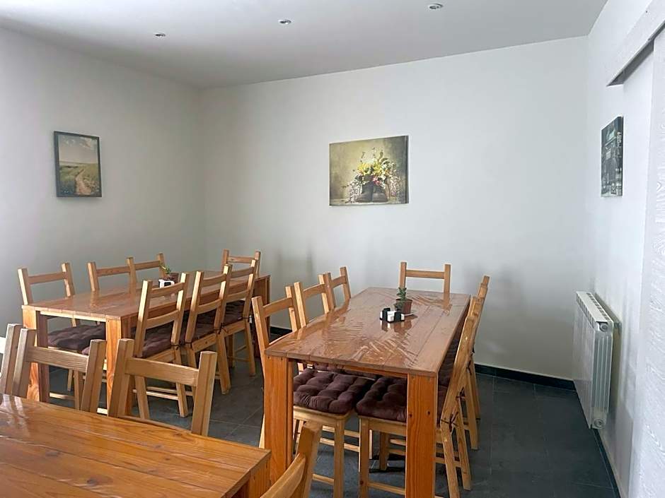 Las Hadas Albergue -solo para Peregrinos - Vegano -Bar