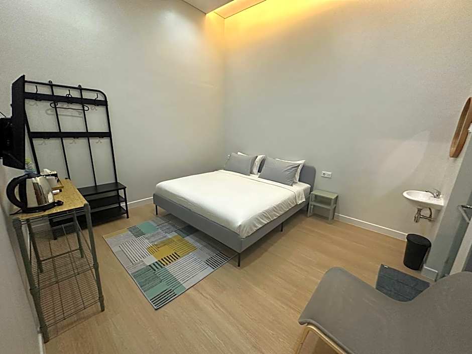 Cendhani Raras Gallery