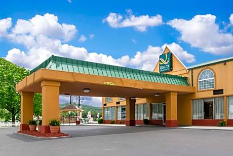 Quality Inn & Suites Horse Cave